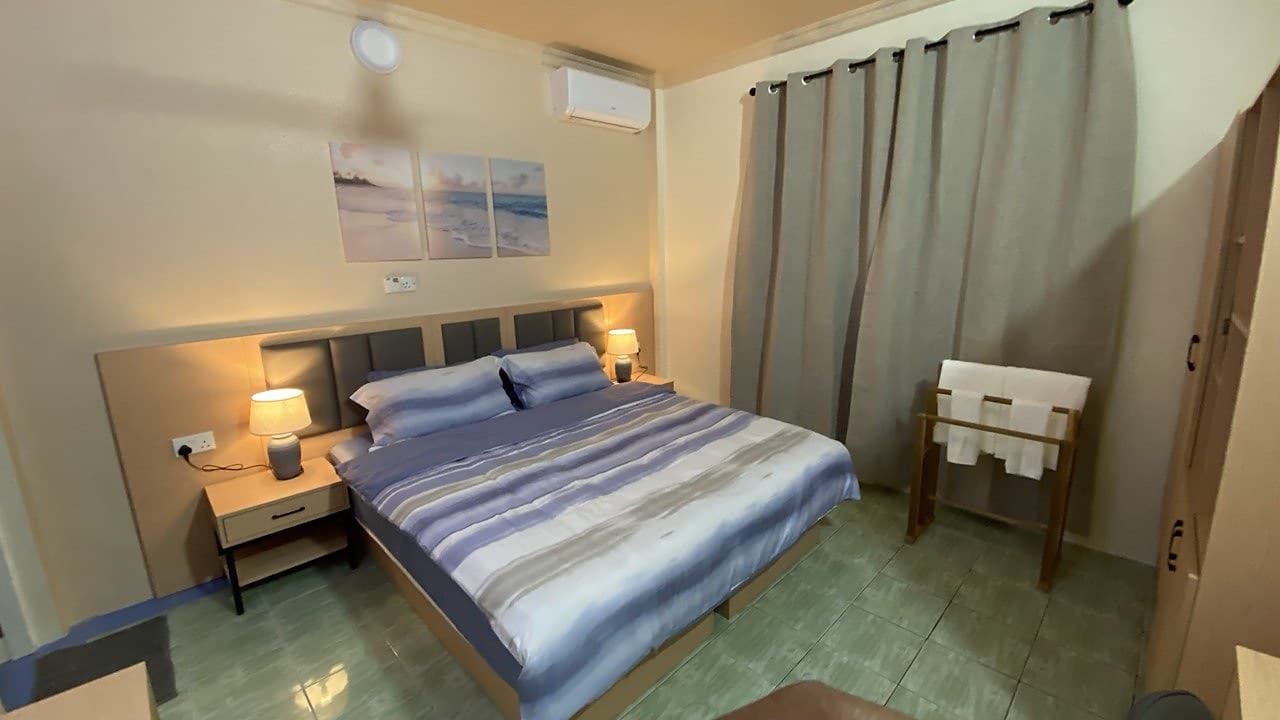 Manta Room at EcoWave Retreat guesthouse, Muli Island